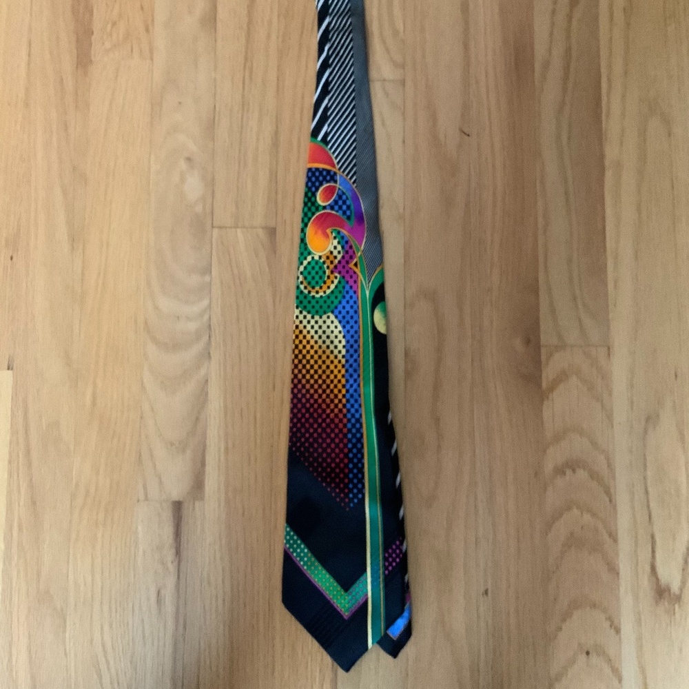 Men’s multi colored silk tie